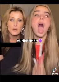 Addison Whetzel's Instagram, Twitter & Facebook