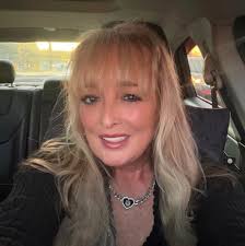 Let's go #TeamGwen!! 🙌 gx #TheVoice