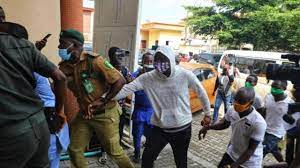 However, baba ijesha could not meet the bail conditions which include n500,000 and a level 16 civil servant as surety. Iero4cpqtuvskm