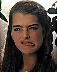 Robbie Addison's Instagram, Twitter & Facebook