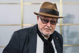 Jan nowicki, muniek staszczyk & wojciech waglewski), podróż do źródeł czasu and more. Jan Nowicki Przygotowal Sobie Grob Aktor Coraz Czesciej Mowi O Smierci Plejada Pl