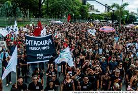 Over 100,000 english translations of german words and phrases. Tausende Protestieren Gegen Militarputsch Feierlichkeiten Blickpunkt Lateinamerika