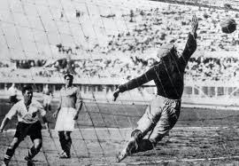 1990 in italien machte seine mannschaft die vielleicht besten spiele dieser dekade. Fifa Fussball Wm On Twitter Wm Momente Osterreich Gegen Frankreich Ist 1934 Das Erste Wm Spiel Der Geschichte Welches In Die Verlangerung Geht Osterreich Gewann 3 2 1 1 Im Bild Ist Das