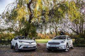 De kenmerkende crossover is bijzonder populair in ons land en. Comparatif Kia Niro Hybride Vs Toyota C Hr En Attendant Les Autres