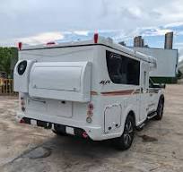 High Quality 6 Seats 2 Beds Dual Turbo Pop-up Awd Motorhome From 20 Years  RV Manufacturer