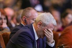 Liviu dragnea află joi,27 mai, dacă va fi eliberat din închisoare, la fix doi ani de la condamnarea sa în dosarul angajărilor fictive de la dgaspc teleorman. Breaking Decizie DefinitivÄƒ Liviu Dragnea RÄƒmane In Inchisoare O NouÄƒ Cerere De Eliberare CondiÈ›ionatÄƒ Va Putea Fi DepusÄƒ Abia La SfarÈ™itul Lunii August