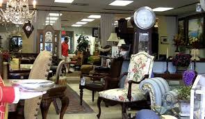 Consignment Store Tips For Extra Cash A Sharp Eye Consignment Furniture Upscale Furniture Furniture
