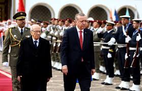 Tunus cumhurbaşkanlığı, cumhurbaşkanı kays said'in meclisin yetkilerini dondurma yönünde duyurduğu kararın 30 gün için geçerli olacağını bildirdi tunus cumhurbaşkanı kays said askeri komuta kademesi ve güvenlik yetkililerinin katıldığı toplantının ardından resmi facebook sayfasından bir açıklama yayımladı. Cumhurbaskani Erdogan Tunus Ta Resmi Torenle Karsilandi A Haber Son Dakika Gundem Haberleri