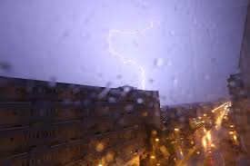 Jun 22, 2021 · municipiul bucureşti intră, marţi seara, de la ora 22.00, sub incidenţa unei atenţionări de cod galben de vânt, ploi şi fulgere de tip nowcasting valabil până la ora 23.30. Foto Video FurtunÄƒ PuternicÄƒ Azi Noapte In BucureÈ™ti Digi24