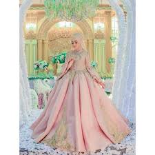 Salah satunya raisa yang mengenakan desain baju kebaya dengan kombinasi brokat modern. Baju Pengantin 2018