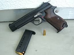 Soon after, it was adopted as the service pistol in a dozen countries. Sig Sauer S P220 Gun Is Old But It Is Certainly Not Dead The National Interest
