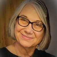 Barb Moore's Instagram, Twitter & Facebook