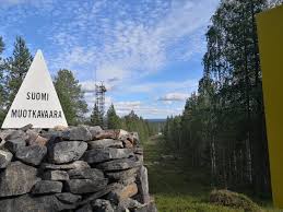 Finland's eastern border was drawn for the first time between sweden and novgorod in 1323 in the resurgent sweden and russia clashed a number of times during the ensuing centuries and most of. Picture Taken In Finland Showing The Border Between Russia And Norway Here Three Countries And Timezones Meet Norway