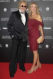thomas gottschalk turtelauftritt mit freundin karina mross mutter tochter hochzeit promis darsteller