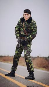 Easy to set pictures of hyun bin as. Crash Landing On You Lockscreens 3