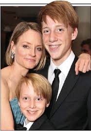 On the show, glenn is married to jerusha and they have at least 11 foster children. Is Mel Gibson The Father Of Jodie Foster S Two Children Pressreader