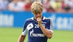 Последние твиты от teemu pukki(@pukkipies). Teemu Pukki Startet In Der Premier League Durch Fur 500 000 Manager