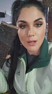 Jeanette Jacobs's Instagram, Twitter & Facebook