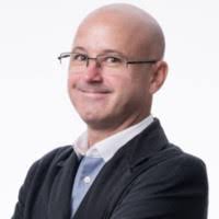 900+ "Derek" profiles