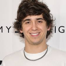 Jennifer Lawrence stars as bridesmaid at brother's wedding