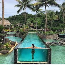 Millionaire Lifestyle On Instagram Beautiful Fiji Tag Your Travel Friends Check Out The Wealt Coole Pools Schwimmbad Designs Naturschwimmbecken