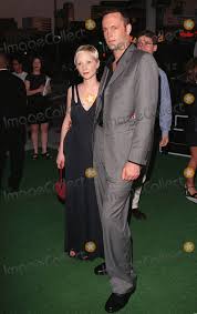 Return to paradise trailer 1998 director: Photos And Pictures 10aug98 Actress Anne Heche Actor Vince Vaughn At The World Premiere In Los Angeles Of Their New Movie Return To Paradise
