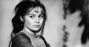 Në këtë film shumë popullor. Libuse Safrankova Jako Popelka Nahradila Ji Mladsi Kraska Blesk Cz