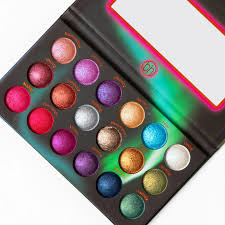Aurora Lights 18 Color Baked Eyeshadow Palette Bh Cosmetics Eyeshadow Eyeshadow Makeup Makeup Palette