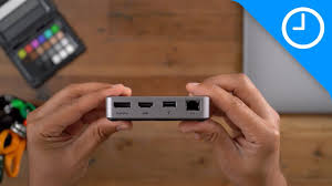 The dock doesn't move back?! Review Elgato Thunderbolt 3 Mini Dock Two 4k Displays At 60 Hz Youtube