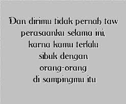 Kita bisa melampiaskannya pada media social, namun harus tetap tahu batas ya! Pin Di Sedih