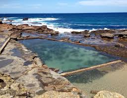 Sea Pool In Wollongong Australia I Used To Collect Little Carbs With My Dad In This Pool Wollongong Australia Wollongong Places Around The World