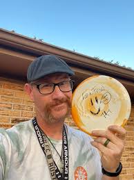 Monthly disc subscription box contents