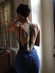 Shared By Destinee Find Images And Videos About Tattoo On We Heart It The App To Get Lost In What Back Tattoo Women Upper Back Tattoo Women Body Art Tattoos