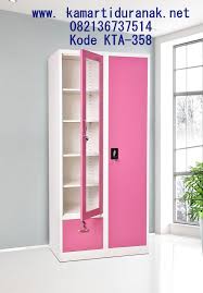Salah satu kebutuhan rumah tangga yang wajib ada di rumah adalah lemari pakaian. Pin Di Kamar Tidur Anak