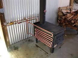 Build A Woodstove Water Heating Attachment Chauffage Maison Poele A Bois Maison Ecolo