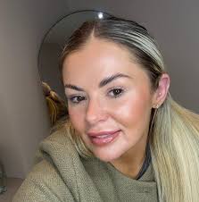 Pretty Little Face Aesthetics‎