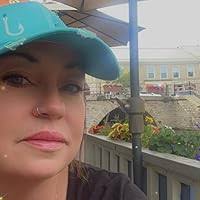 Esposas martillo by Carlton Mellick III