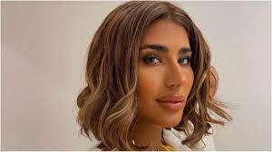شاهد الظهور الأول لـ ليلى عبدالله بعد إزالة الفيلر أكثر جمال ا ونعومة in 2021 hair styles long hair styles beauty