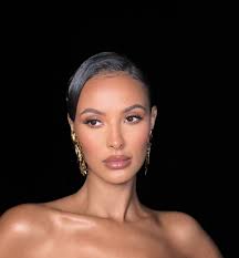 Shannon Johns (@ShazMarieJohns)