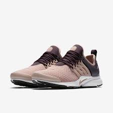 This Nike Sneaker Is The Perfect Shoe For Liss And All Your Fall Outfits Burgundy Sneakers Fall Sneakers Chic Sneakers