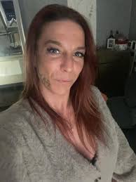 Is anybody interested in dating a single mom? age doesn't matter 🤭