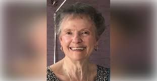 Carol Underhill's Instagram, Twitter & Facebook