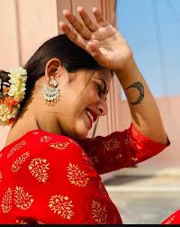 Support from pet during fibromyalgia pain