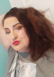 Escape for a couple of hours! And treat yourself to some self care! I'm  teaming up with the lovely personal stylist Tracey Saunders to launch an  Autumn Glow Up event. Our confidence-boosting