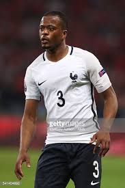 En premier league et à l'euro, je me régale de le voir jouer, nous raconte steven, âgé de 28 ans. Les Maillots De Foot France Euro 2016