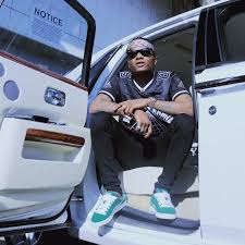 Lots of people want to have a peep into the luxurious life of this nigerian musician. Wizkid Net Worth Biography Cars Album All Music Latest