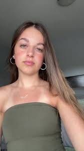 Olivia Roy's Instagram, Twitter & Facebook