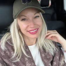 NIKKI-MONIQUE Kurnath (@nikkimoniquekurnath) • Instagram photos and videos