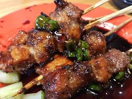 Jika salah mengolah maka hasilnya tidak akan memuaskan dan justru cenderung tidak enak. Satay And Bakut Sayur Asin Picture Of Sate Babi Buana 94 Jakarta Tripadvisor