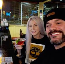 Is Robin Hood the best stock trading software?